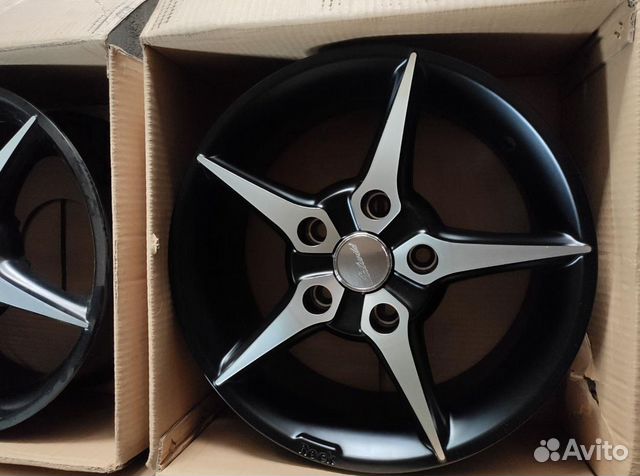 Диски новые литые R15 Y на Toyota