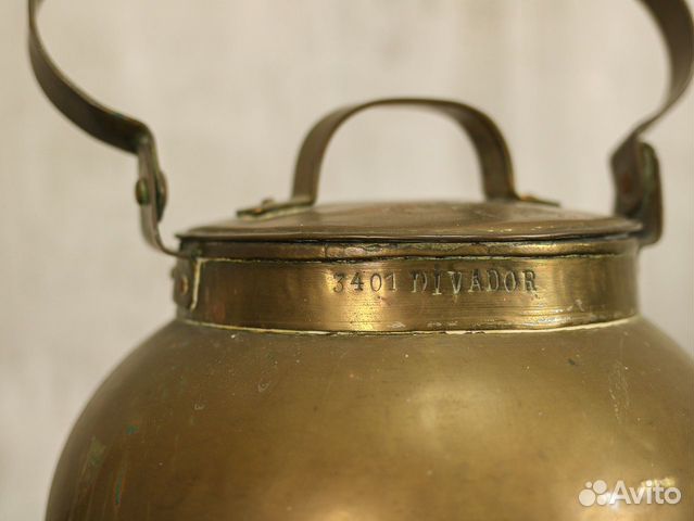 Антикварный чайник