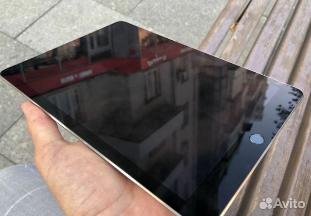 iPad pro 9.7 wifi + sim
