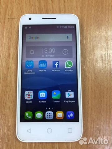 Смартфон Alcatel pixi 3(4.5) 5019D Смартфон Alcatel pixi 3(4.5) 5019D
