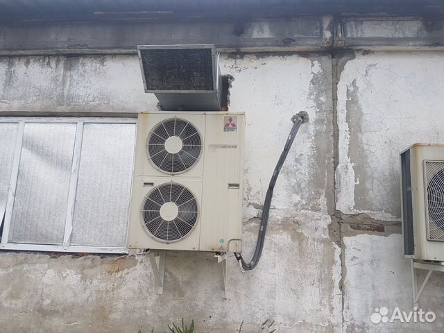 Клндиционер Daikin RY200F7W1 на 200 м2 Клндиционер Daikin RY200F7W1 на 200 м2