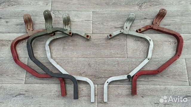 Петля левая правая багажника Renault Logan