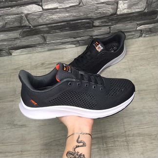 Кроссовки мужские