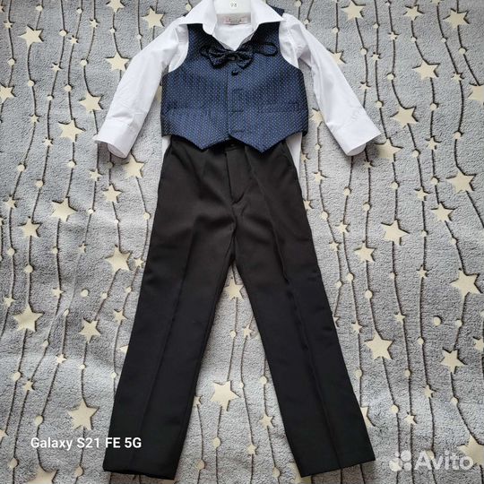 Костюм-тройка+ галстук-бабочка для мальчика