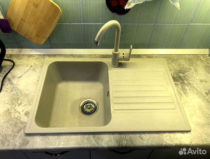 Кухня в потолок на заказ