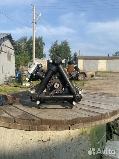 Насос на опрыскиватель (помпа)