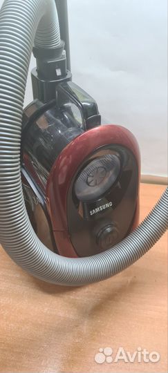 Пылесос samsung 1800w (контейнер)
