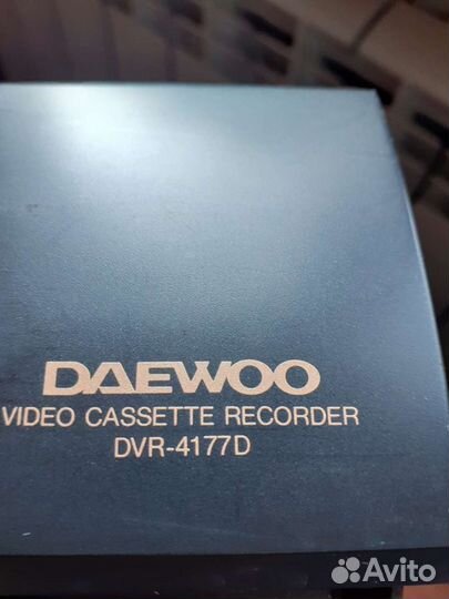 Кассетный видео магнитофон