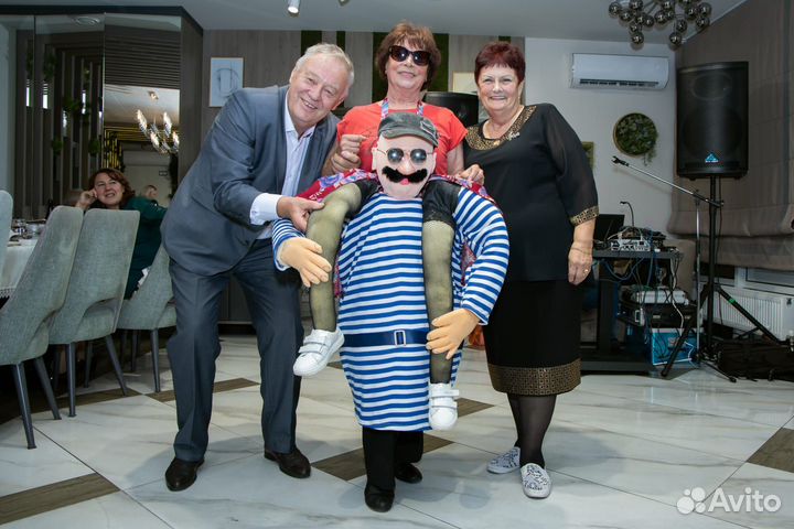 Прокат карнавальных костюмов для взрослых