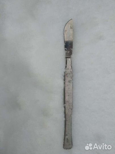 Скальпель медецинский