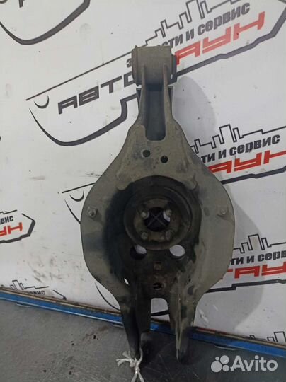 Рычаг toyota lexus. IS300 IS300H IS350 IS350C RC200 RC300 RC350. GSC10 GSC15 GSE30 GSE31 GSE35 GWL10