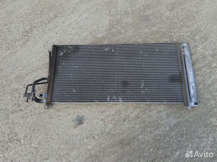 Радиатор кондиционера Hyundai Grandeur