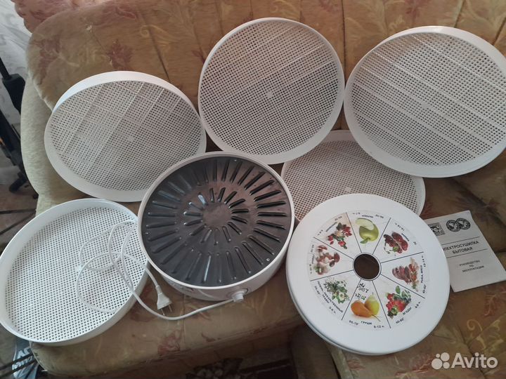 Электросушилка для овощей и фруктов