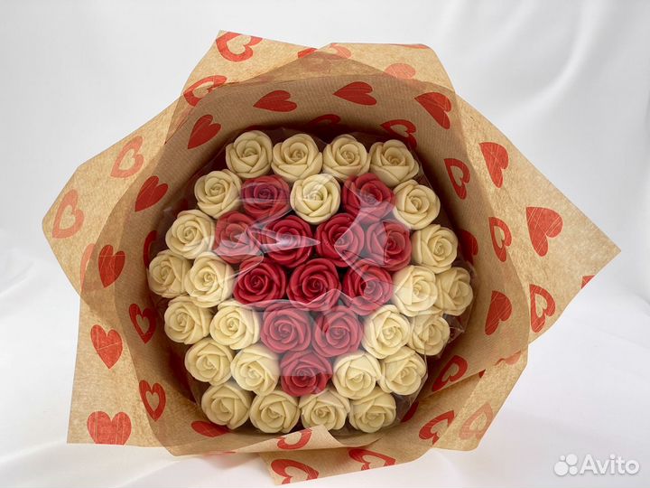 Букет из шоколадных роз к 8 марта