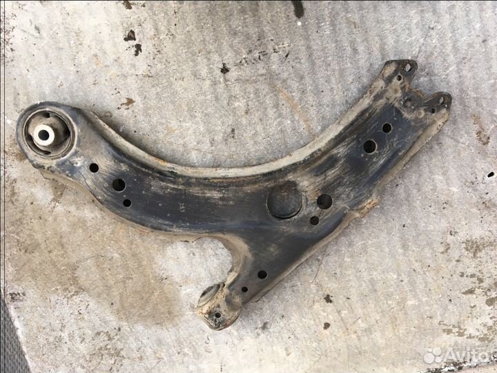 Рычаг левый Volkswagen Golf 4 Фольксваген Гольф 4