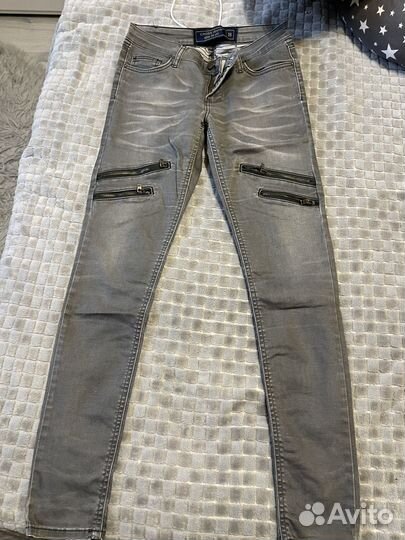 Джинсы пакетом 44 размер