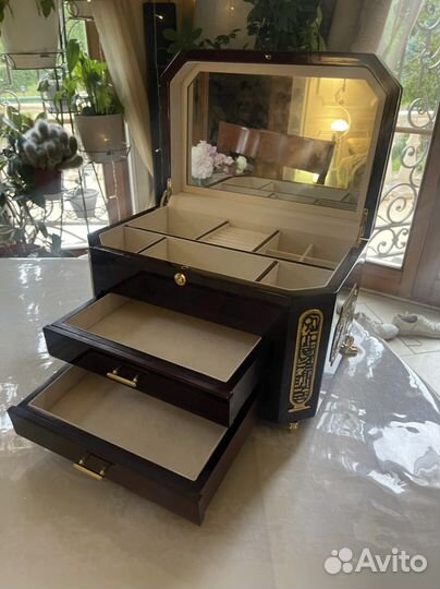 Шкатулка для драгоценностей Credan