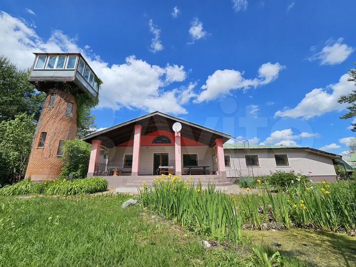 Коттедж 400 м² на участке 1,57 га