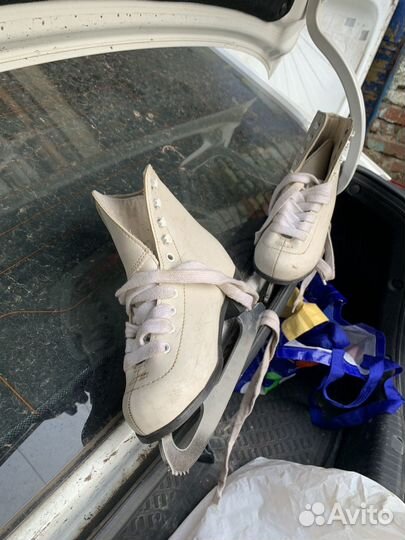 Детские фигурные коньки в хорошем состоянии