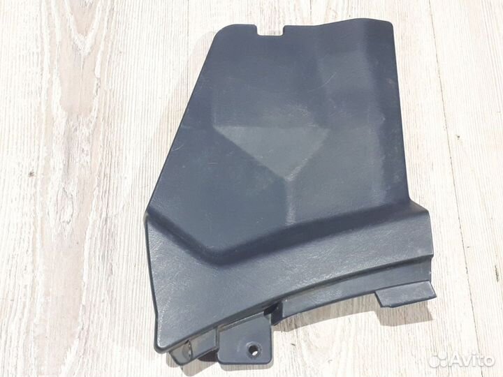 Накладка Nissan almera classic B10 Лев