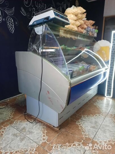 Витринный холодильник бу для рыбы