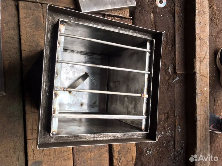 Коптильня из нержавеющей стали