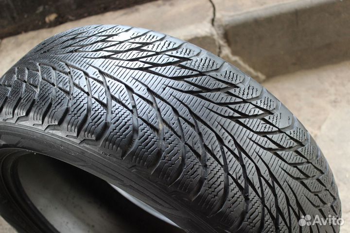 Nokian Tyres Hakkapeliitta R2 235/50 R18 101R