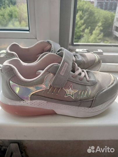 Кроссовки в школу 34и 35 р. для девочки