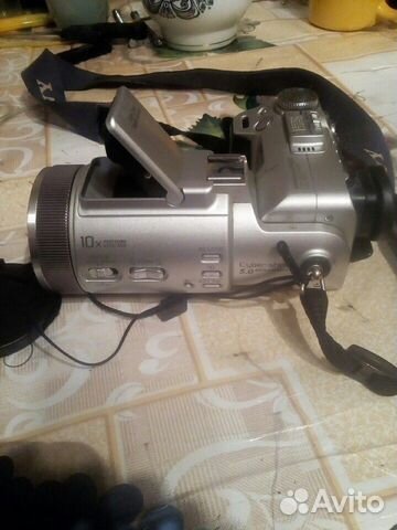 Фото видеокамера зеркало sony DSC f717