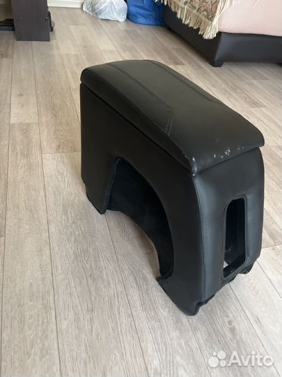 Подлокотник volkswagen polo бу