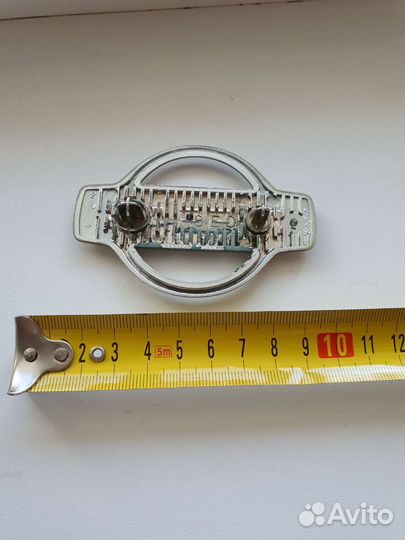 Эмблема nissan новая