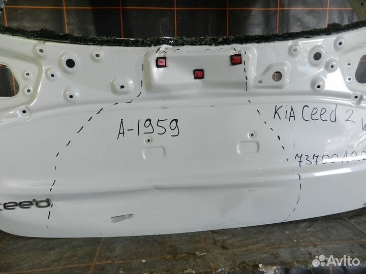 Дверь багажника - Kia Ceed 2