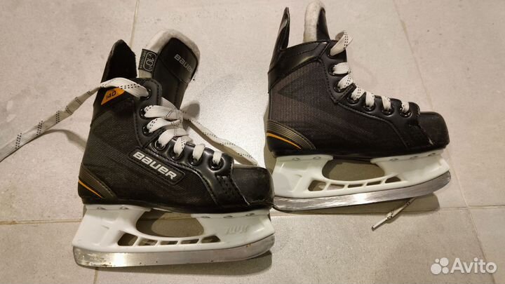 Коньки детские Bayer Supreme 140, размер 28