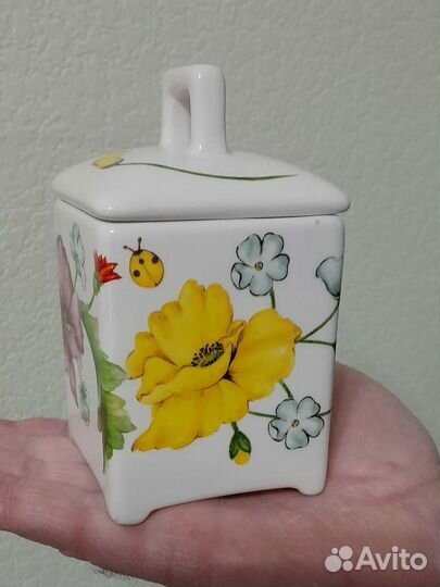 Набор баночек для специй