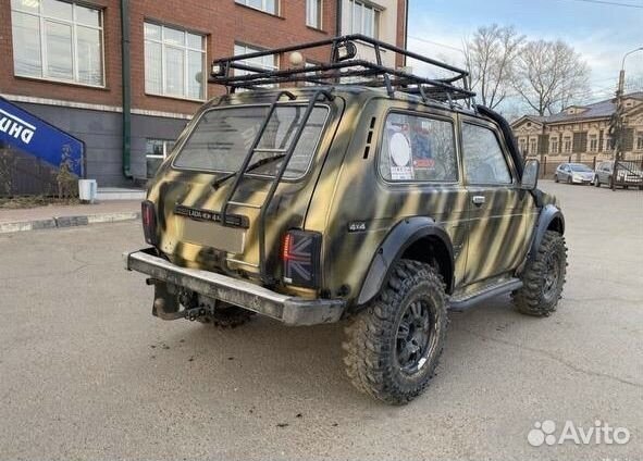LADA 4x4 (Нива) 1.7 МТ, 2009, 100 000 км