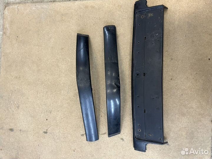 Молдинги переднего бампера bmw e36