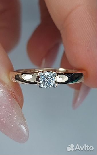 Кольцо с бриллиантом 0.25ct