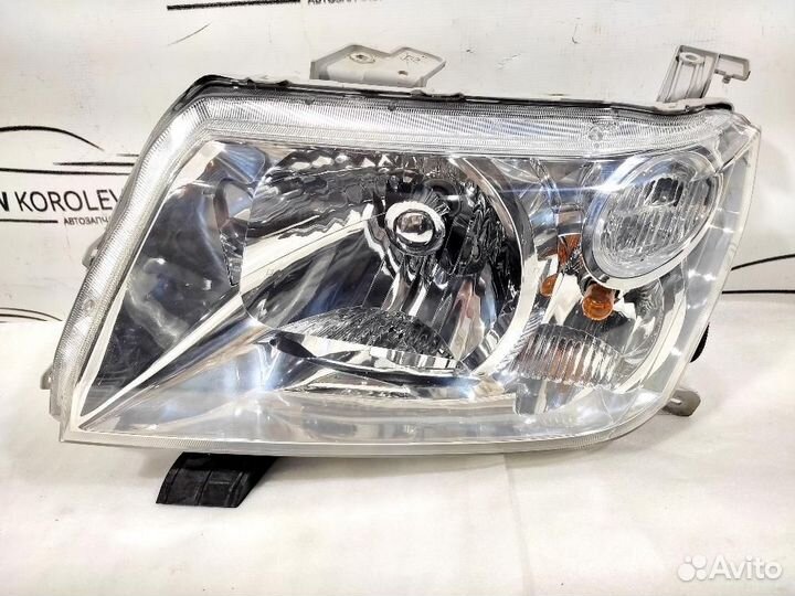 Фара левая (галогенная) (2005-2015) Suzuki Grand V
