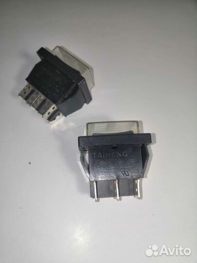 Переключатель 2х позиционный 15А 250В