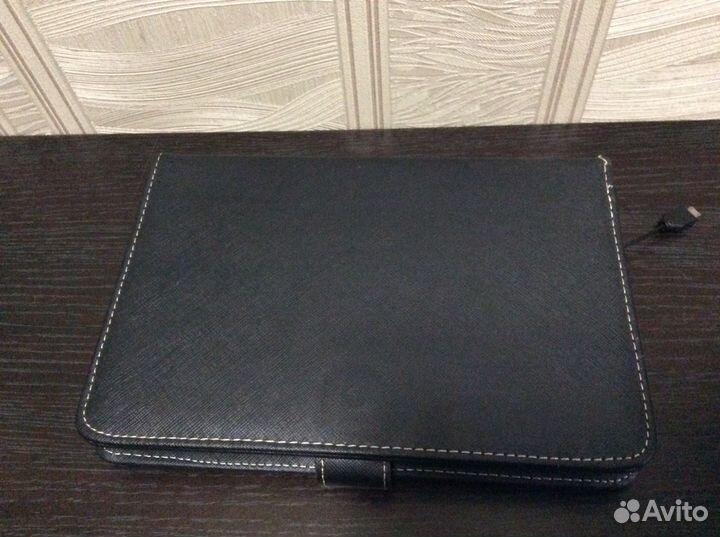 Клавиатура с раъемом микро-USB