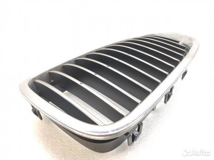 Решетка радиатора передняя левая Bmw 5-Series F10