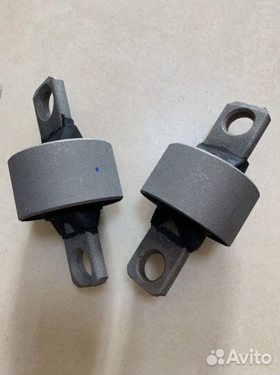 Салейнблок заднего продольного рычага Мазда GH 6