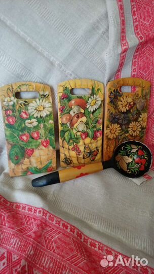 Деревянные доски, половник, Рюмки Хохлома