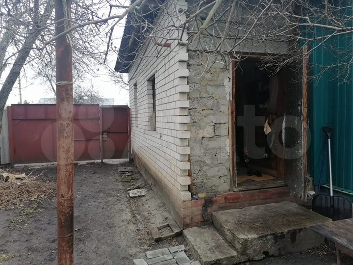 Дом 33 м² на участке 3 сот.