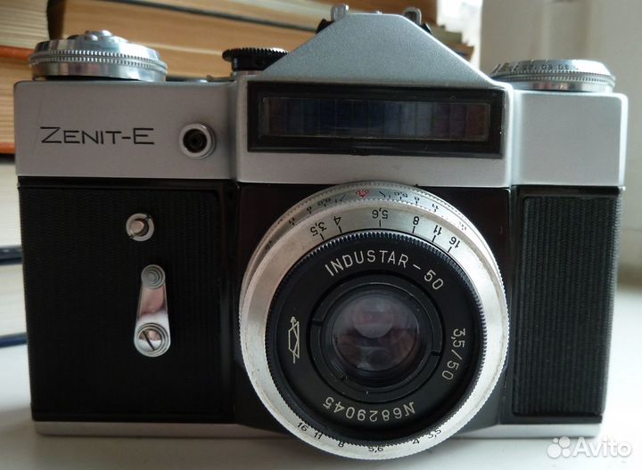 «Зенит-Е» 1968 года с Индустаром-50 и Юпитером-8