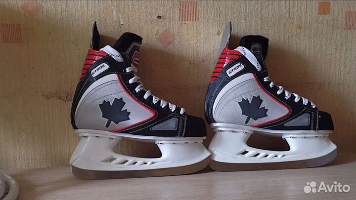Коньки хоккейные