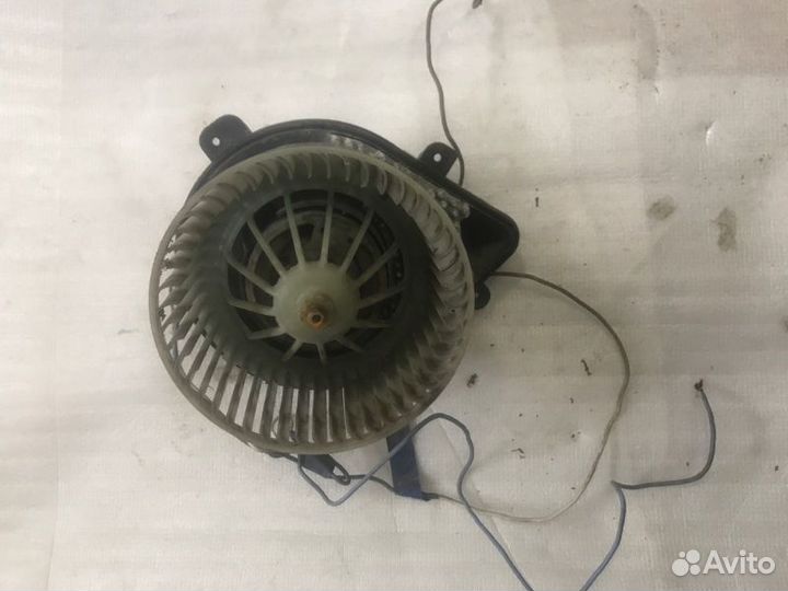 Крыльчатка вентилятора Peugeot 806