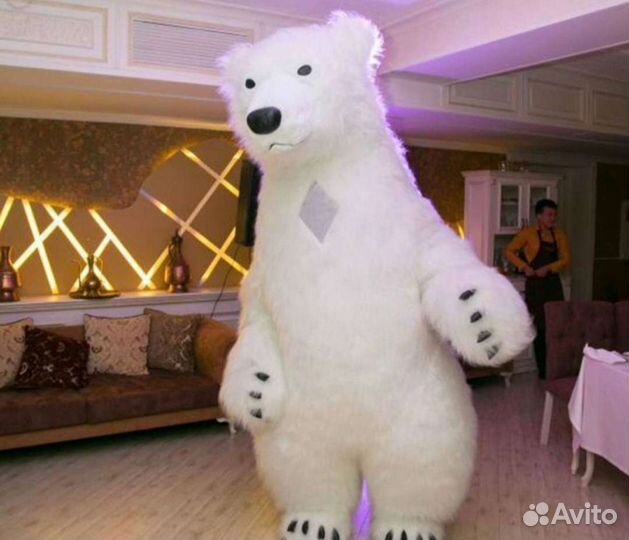 Аниматор. Белый большой медведь