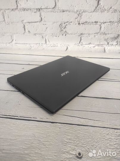 Ультрабук Acer премиум дизайн