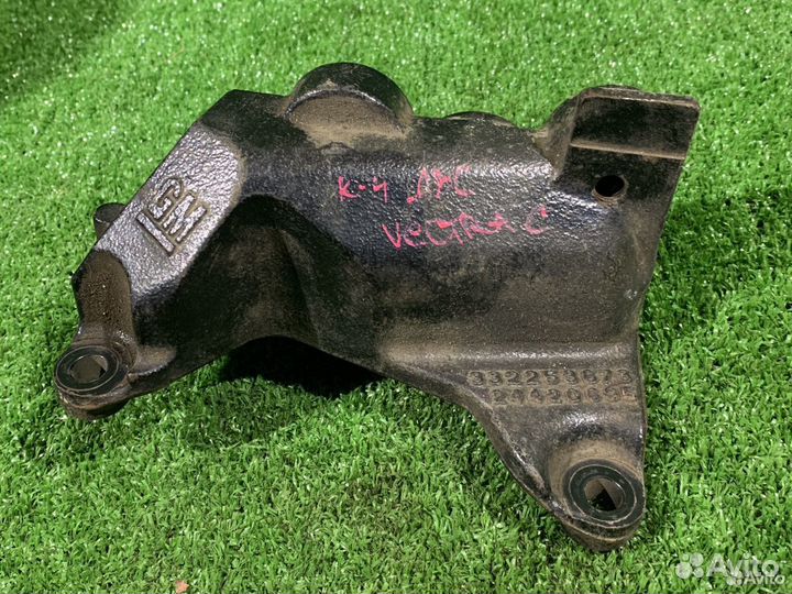 Кронштейн двигателя Opel Vectra C Zafira Astra